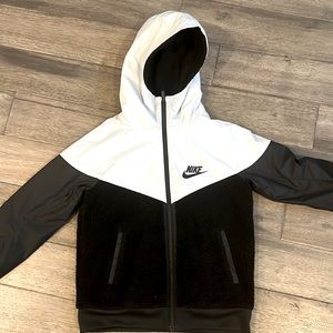 Nike zip up fleece lined jacket